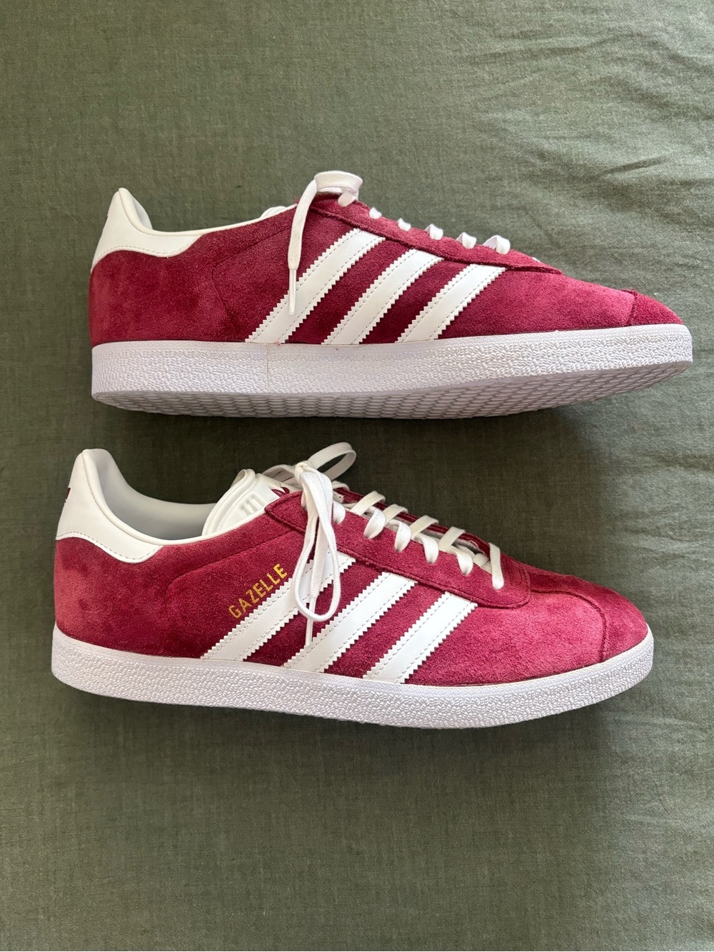 adidas Gazelle Men’s Suede Sneakers - Burgundy/White